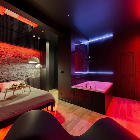 Suite Deluxe - Jacuzzi Melun Dış mekan fotoğraf